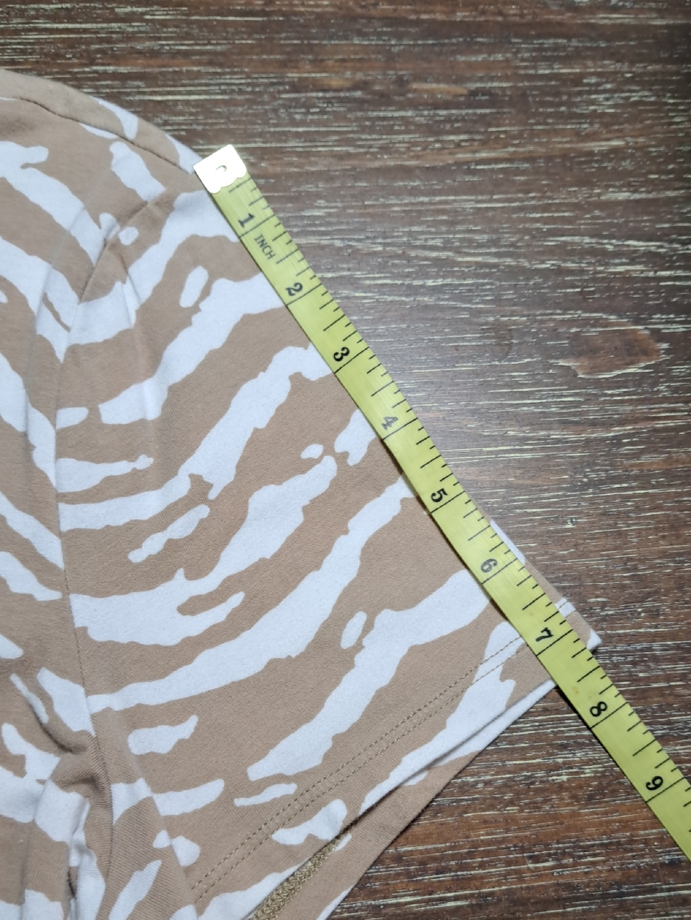 MICHAEL Michael Kors Zebra Print Tees — Black/White & Beige/White XL Set of 2 - Picture 14 of 15